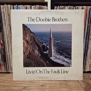 Doobie Brothers - Livin' On The Fault Line vintage vinyl